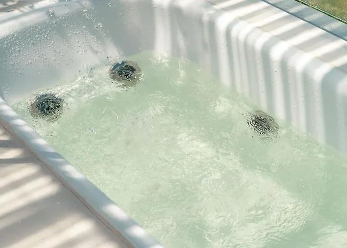 Stylish Ungasan With Pool & Ocean View Jacuzzi